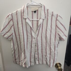 Universal Thread White and Red Button Down Shirt